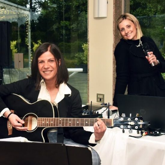 Melissa angeloro con chitarrista